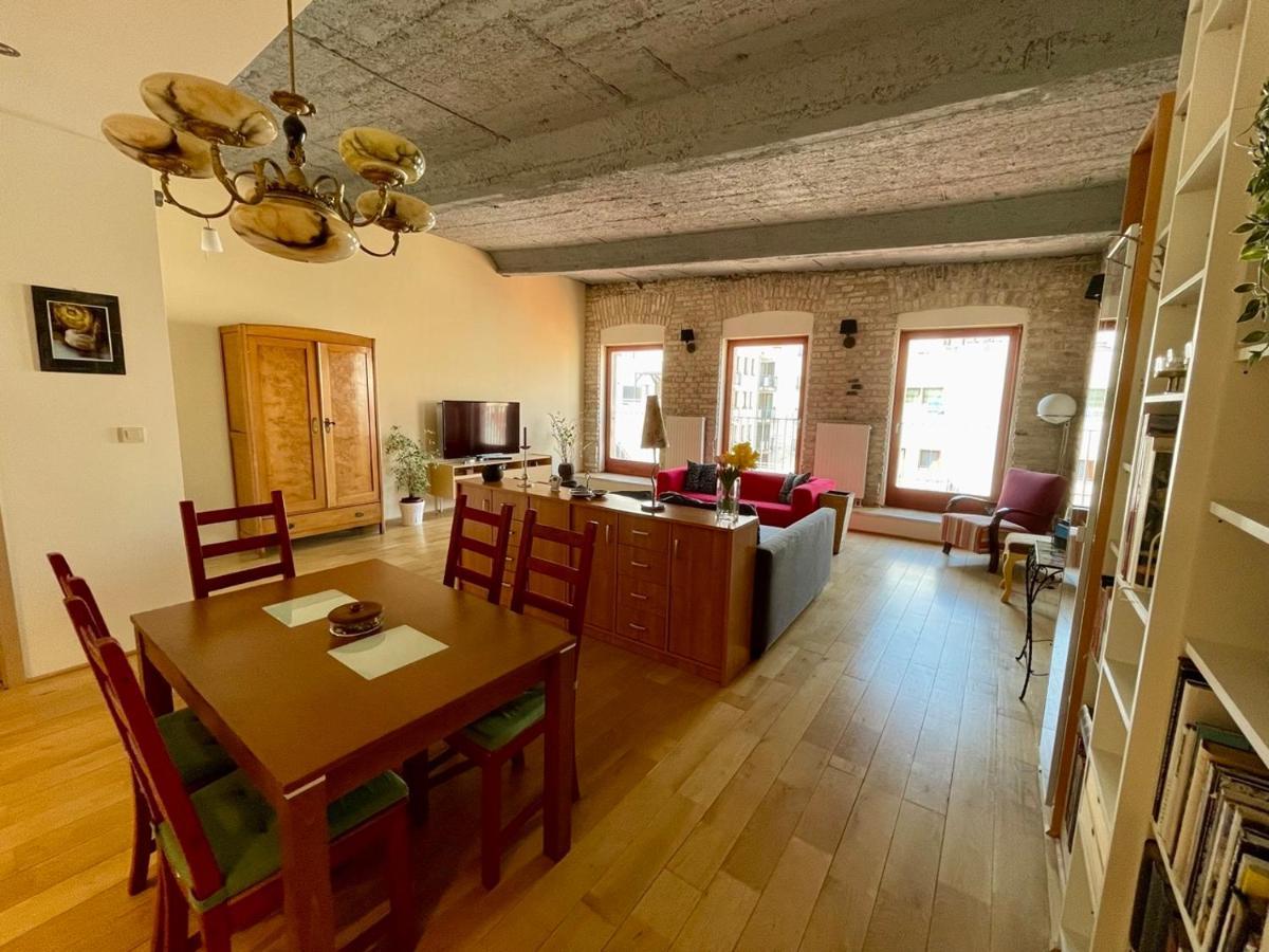 Penthouse W Private Rooftop And Free Parking Budapest Exterior foto